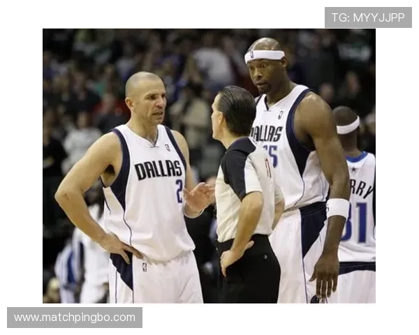 两次运球规则解析：什么情况下会判违例以及常见判罚举例